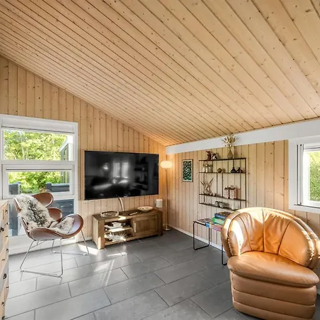 Holiday home Noreen *