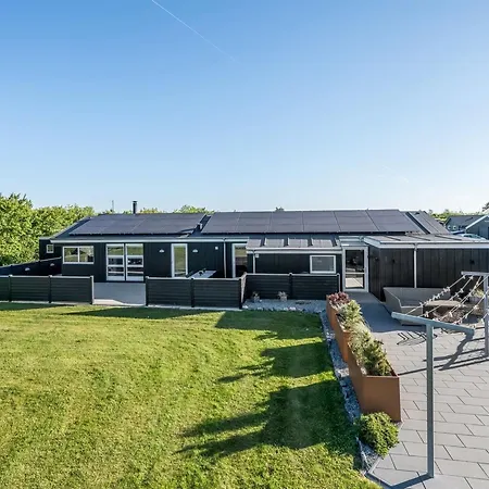 Holiday home Noreen *