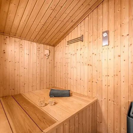 Noreen - 1-4km To The Fjord By Interhome *